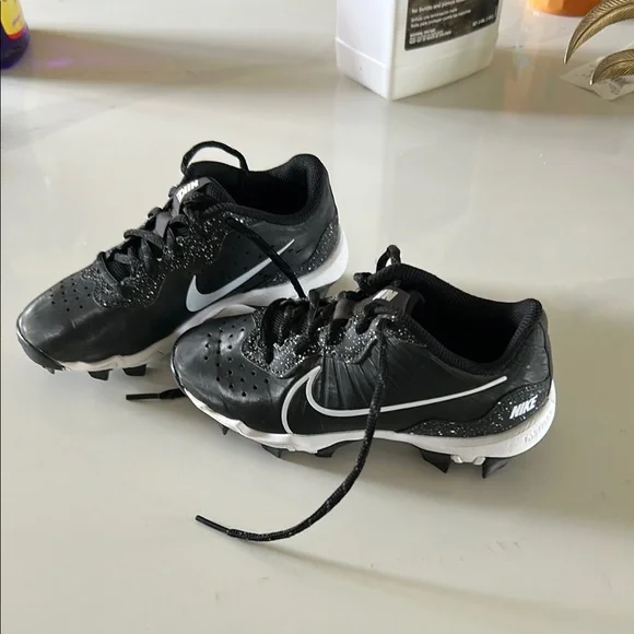 Nike | Shoes | Nike Kids Alpha Huarache Keystone 4 Rm  display picture 2